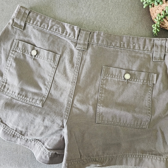 Calvin Klein Shorts - Picture 3 of 3